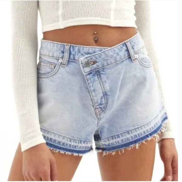 BDG Asymmetrical A-Line Cutoff Denim Short, 29 - Picture 1 of 12
